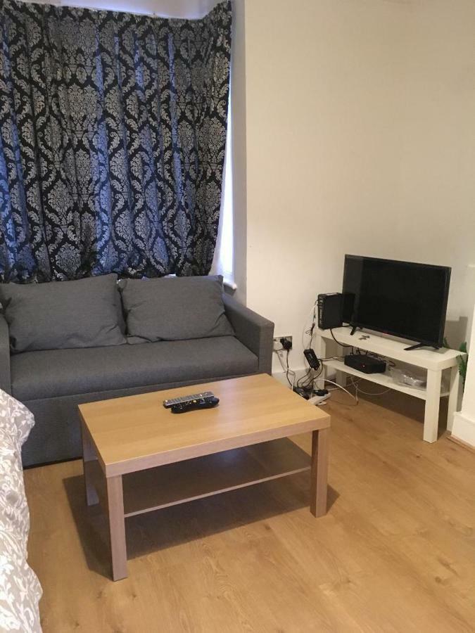 North London Studio Apartment Ngoại thất bức ảnh